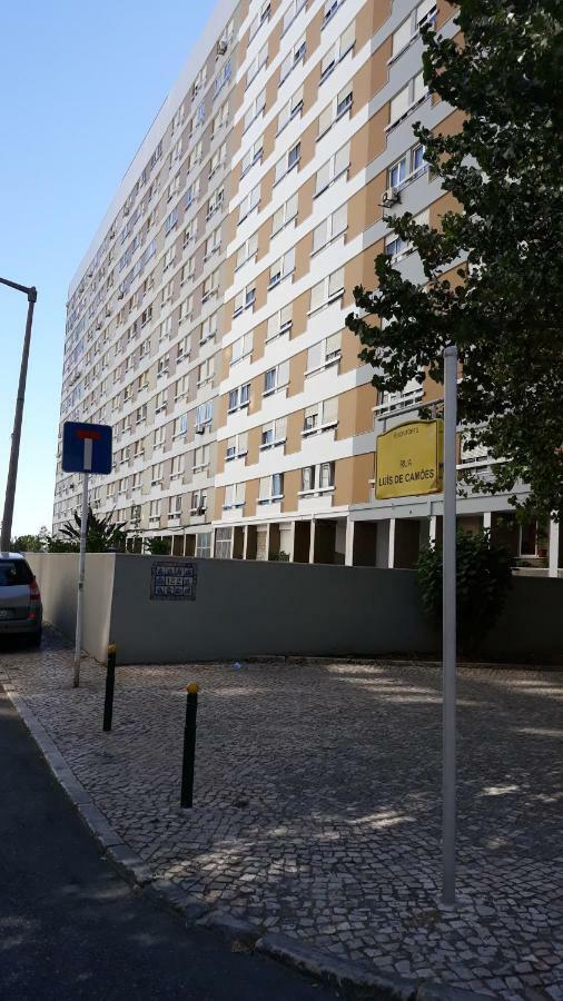 Apartment In Portela Near The Airport Lisboa Eksteriør billede